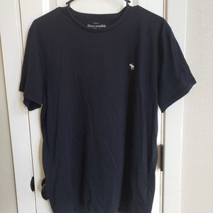 Abercrombie navy tee size L
